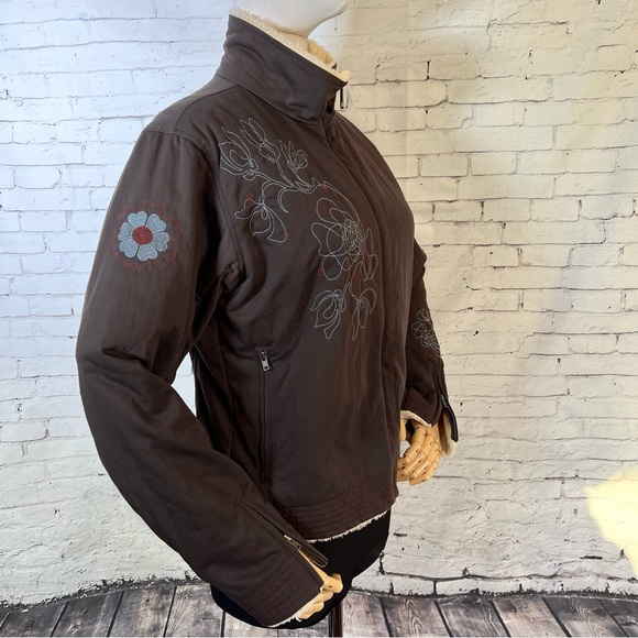 Mountain Hardwear Embroidered Floral Abstract Bomber Jacket Size Small - Picture 3 of 14